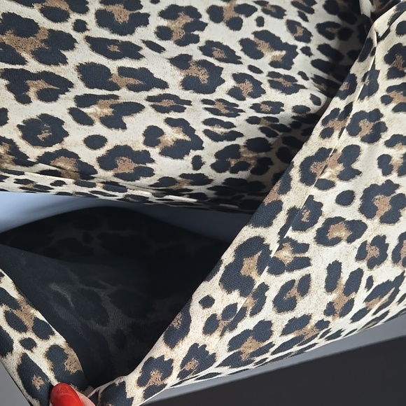 Leopard Designer Wrap Blouse Top L - Picture 5 of 9